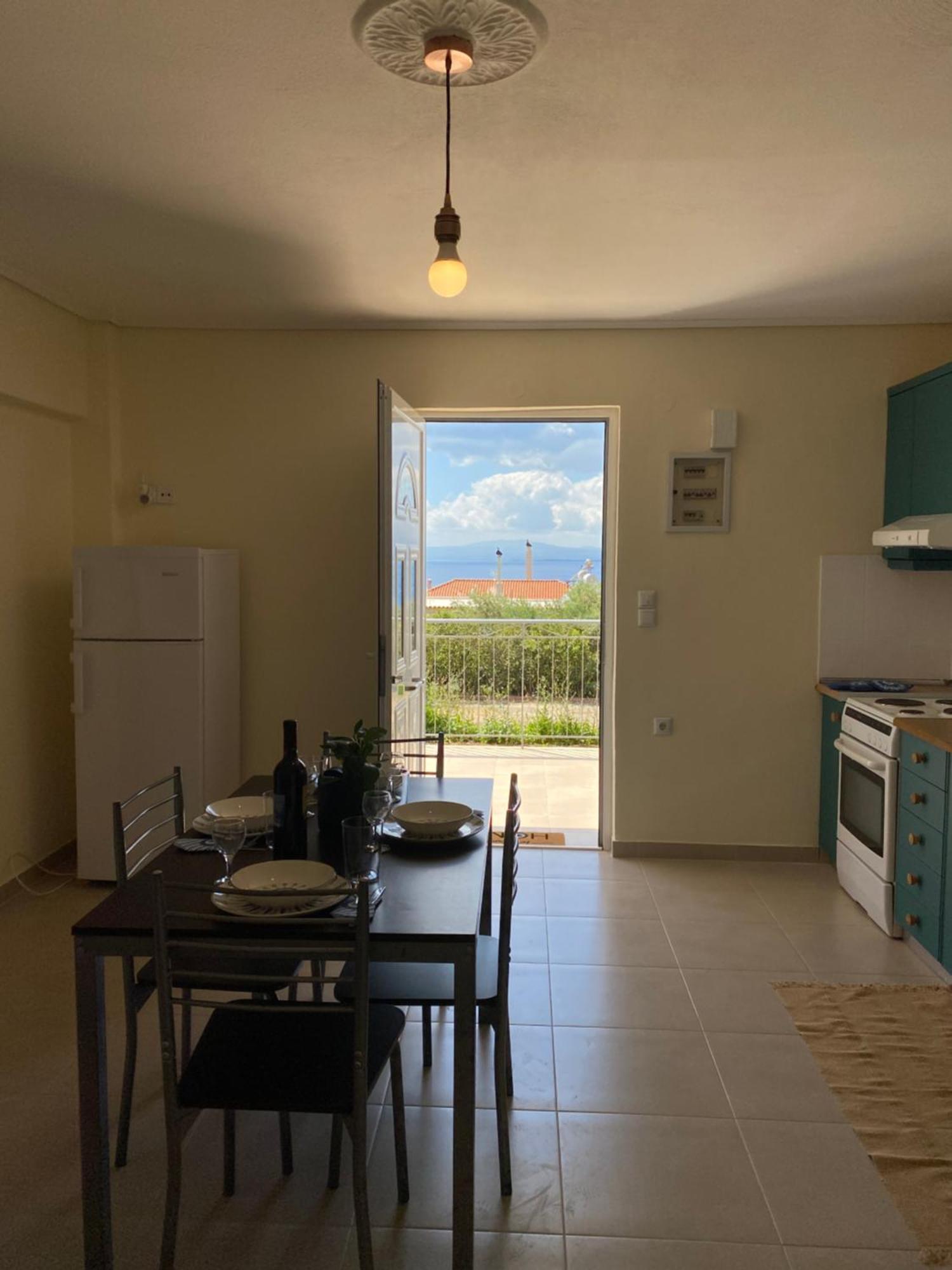 Coastal Haven Apartment Kalamata Exterior photo